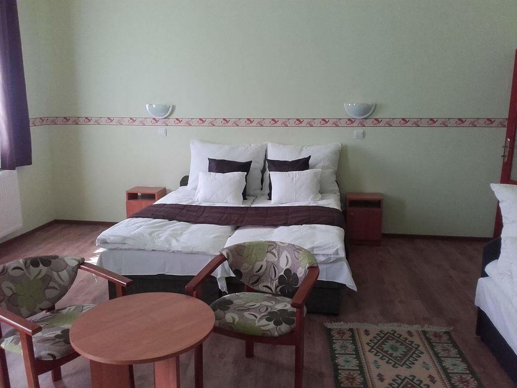 Reka Vendeghaz Hotel Tokaj Exterior foto